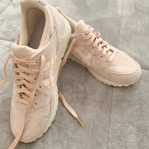 ASICS Tiger Gel Lyte slightly used Pink 8.5